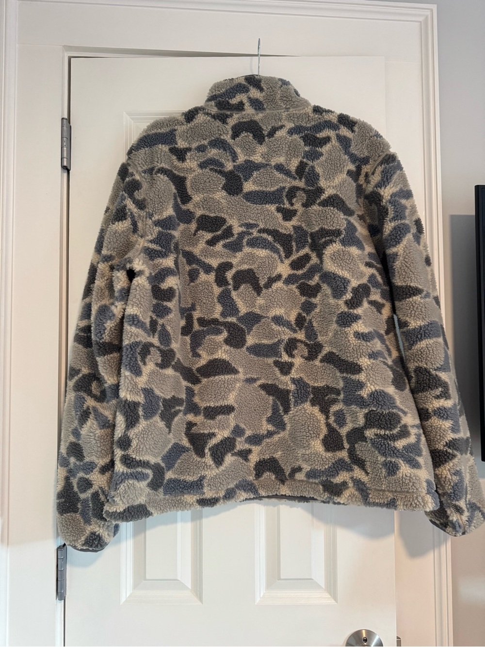 NWOT Carhartt Fleece Pullover - Picture 3 of 5